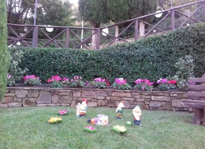 Tenuta Il Giardino Di Eros Albanella Exteriör bild