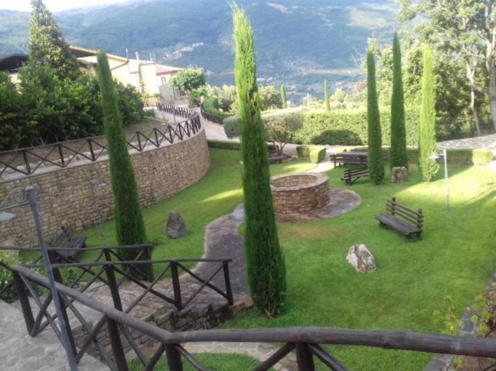 Tenuta Il Giardino Di Eros Albanella Exteriör bild