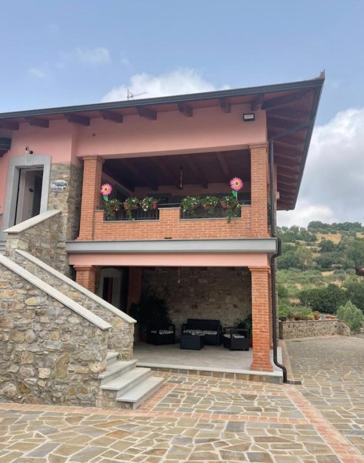 Tenuta Il Giardino Di Eros Albanella Exteriör bild